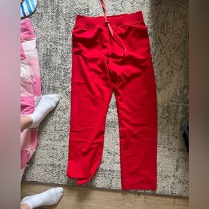 Figs Livingston women’s scrub pants small tall red